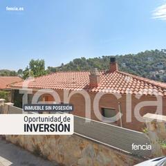 Maison à Carrer de vicenta moreno 15. Oportunidad de inversión: inmueble ocupado