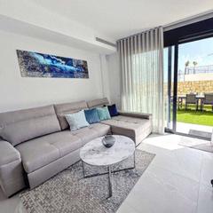 Location Appartement  Carrer de guatemala. Apartment for rent with 2 bathrooms and private terrace – finest
