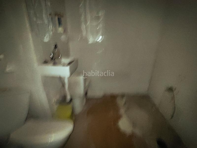 Foto 77c381f8-bd67-4cae-831f-cc17c472f27f. Local comercial ¡¡ ocasion ideal para inversores !! en Granada