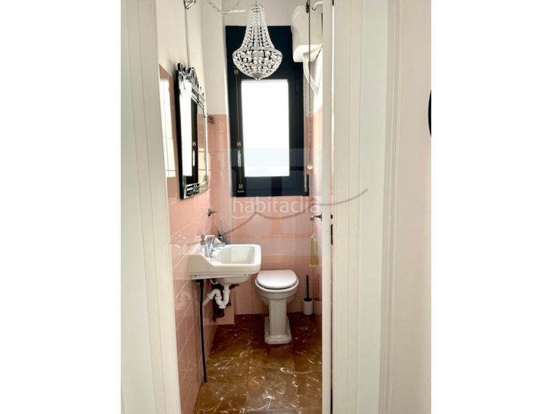Foto cdedcb06-8cf1-435d-8986-94ced4a698b5. Casa  ubicada en el centro, cerca de todos los servicios en Seu d´Urgell (La)