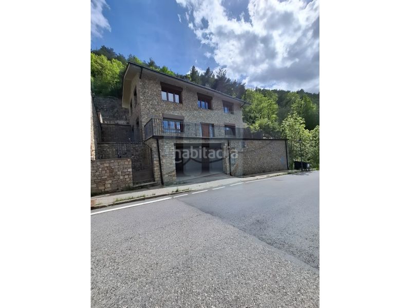 Foto e2480ac2-296c-4542-84f5-e9ebae6b2477. Casa amb aparcament a Aixirivall Sant Julià de Lòria