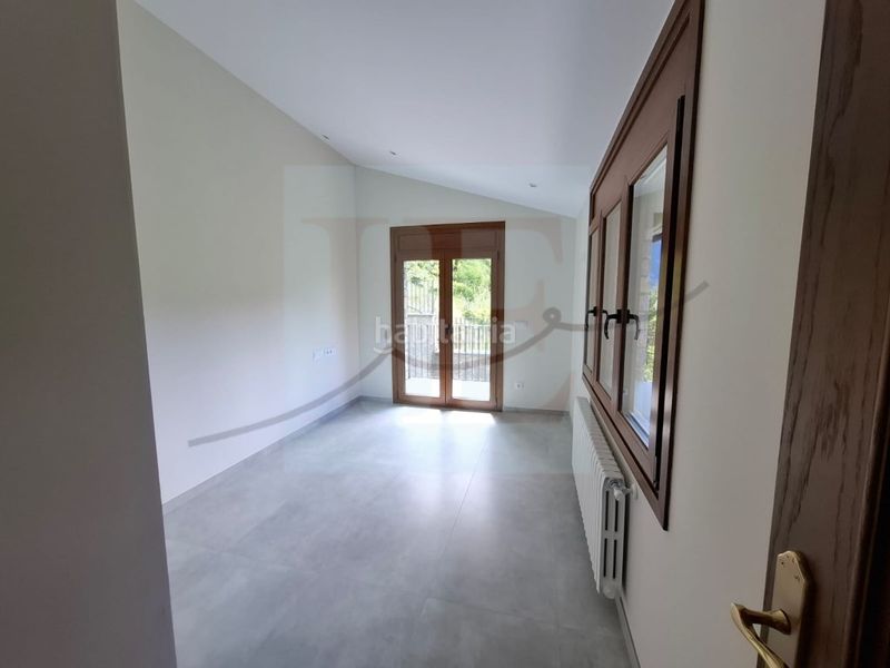 Foto f550e658-b3ba-4363-af8c-c29f657b4e7c. Casa amb aparcament a Aixirivall Sant Julià de Lòria