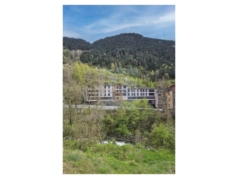 Foto 1a6c7806-337b-45ff-b502-3c4ca013d894. Pis amb aparcament a Encamp Encamp