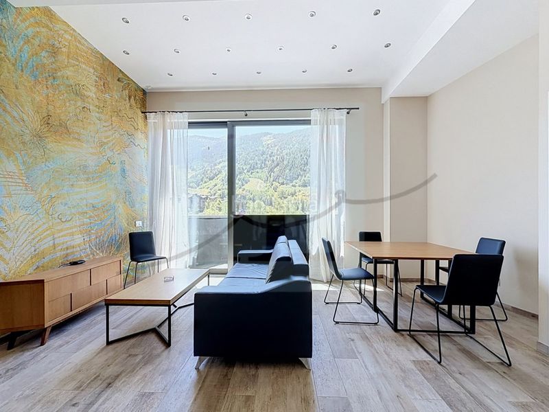 Foto f6b8d262-83d1-4161-be55-f45b7c3d26d2. Miete appartement mit parking in El Tarter Canillo