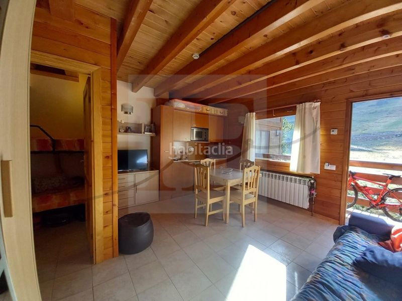 Foto d76281c6-b00e-4e83-91f1-f90c5d0b029c. Location appartement avec chauffage parking dans Soldeu-Incles Canillo