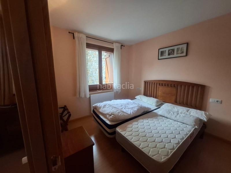 Foto 2dc74275-0fc6-460f-a42d-a768a226a511. Apartment with heating parking in Soldeu-Incles Canillo