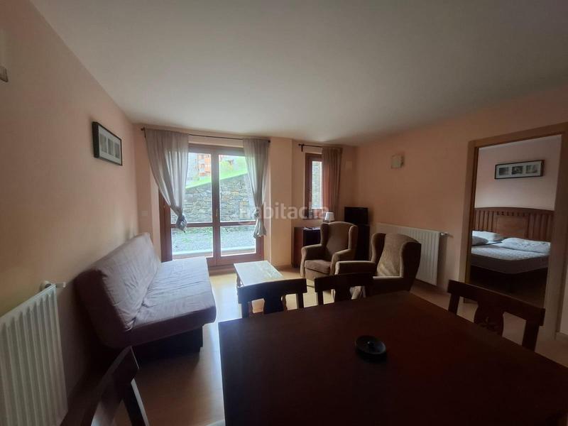 Foto 917082bc-b839-405f-bb84-d5a6b0a24acd. Apartment with heating parking in Soldeu-Incles Canillo