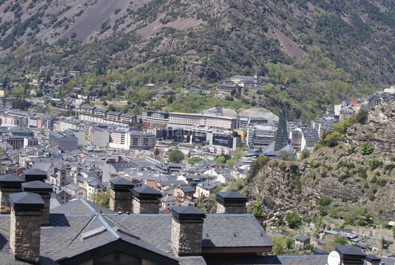 Foto eed13266-640f-4835-88e1-220b3f9d6205. Apartament amb calefacció aparcament a Escaldes-Engordany