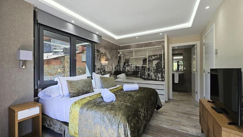Foto 0d7bf835-4f9a-4891-b572-fd6e41503531. Apartament amb calefacció aparcament piscina a El Tarter Canillo