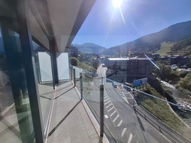 Foto c2748546-2299-4f51-a976-1564d5188557. Rent flat with parking in El Tarter Canillo