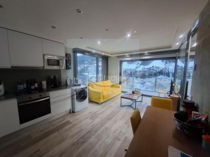 Foto aa18424f-5d3e-4594-a1d8-a2879d97ce29. Affitto appartamento con parcheggio in El Tarter Canillo