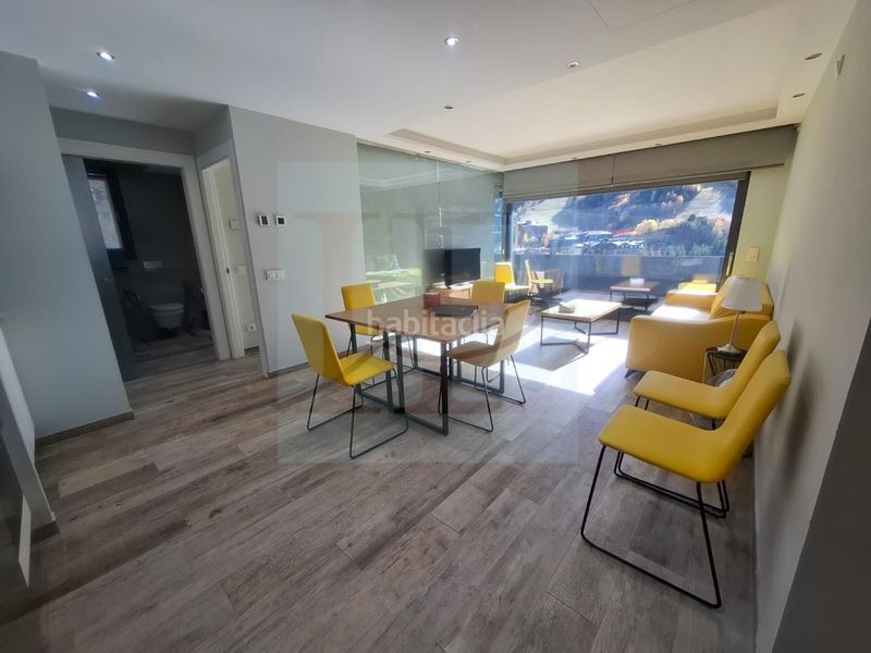 Foto 50ed1c90-2e3b-45d2-b1bd-a348515b9b49. Rent flat with parking in El Tarter Canillo