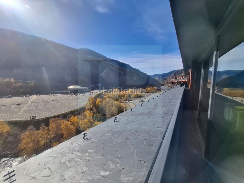Foto a0166d45-c4df-4b5f-b151-c53121bbae8b. Rent flat with parking in El Tarter Canillo