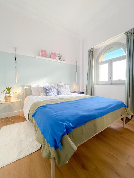 Foto 7d8bb70b-af86-4cfd-a2c6-0d0735f33b5f. Location attique avec chauffage dans El Botànic Valencia