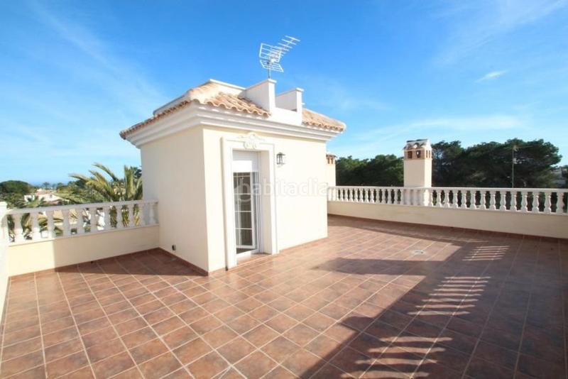Foto 0d546459-ba9f-4a9d-8331-e823724e685f. House in n/a in Cabo Roig Orihuela