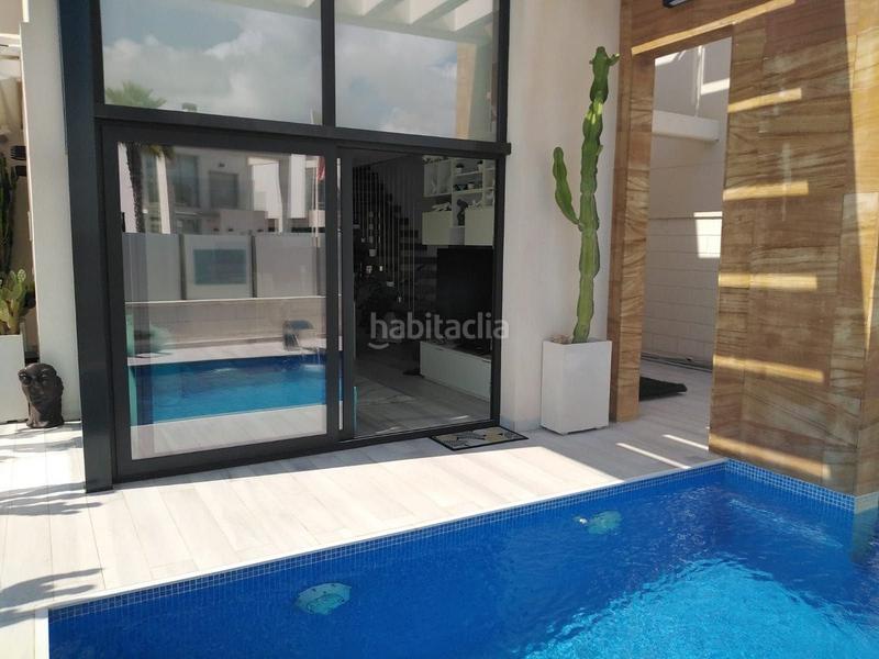 Foto b94d0983-ede6-4ea0-ab46-3b2684388235. Maison dans n/a dans Lomas de Cabo Roig - Los Dolses Orihuela