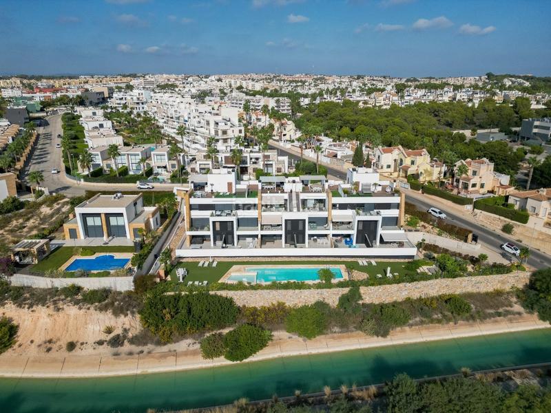 Foto e65889b3-e00c-4201-93f8-ae62147b152e. Dachwohnung in n/a in Villamartín-Las Filipinas Orihuela