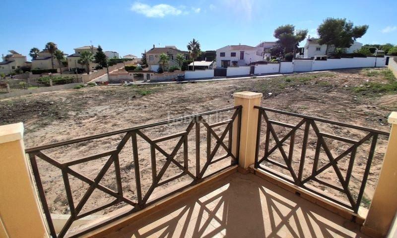 Foto b10a5e82-6cb7-4ebd-80fc-1ee8fa7eada7. Haus in n/a in Villamartín-Las Filipinas Orihuela