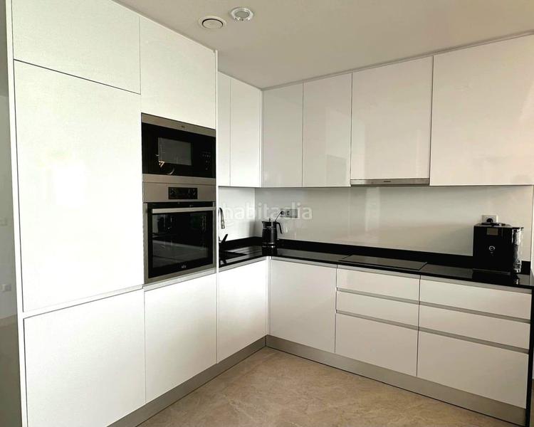 Foto 6772ed09-9ad7-4acc-bf0f-f384abb22fcd. Apartamento en n/a en Playa Poniente Benidorm