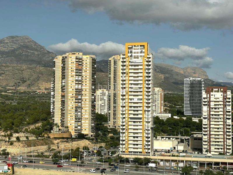 Foto 677c939d-0a18-4924-829d-dd8e4fb2c799. Apartamento en n/a en Playa Poniente Benidorm