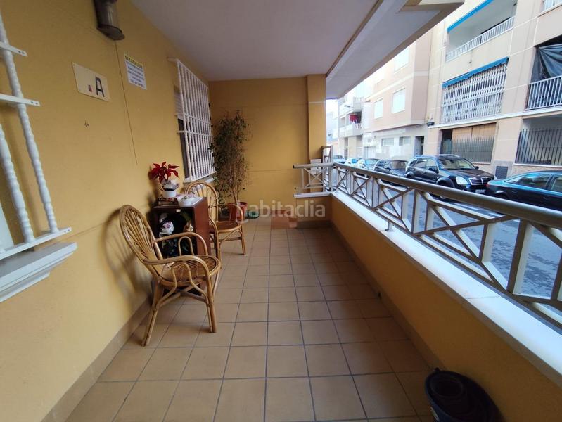 Foto c96fd147-6583-4cf7-9b59-6ce8c6823080. Apartamento en n/a en Las Piscinas Naturales Torrevieja