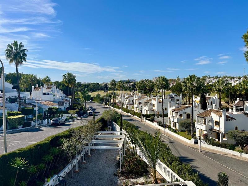 Foto a456a53e-95a9-4b8b-94a1-90ad78d864dd. House in n/a in Villamartín-Las Filipinas Orihuela