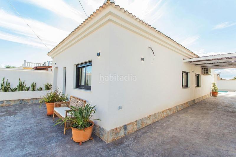 Foto a73b1ed1-bb1f-4589-8d6e-68ed74200bfe. Country house in n/a in Zona Carrefour - Urbanizaciones Torrevieja