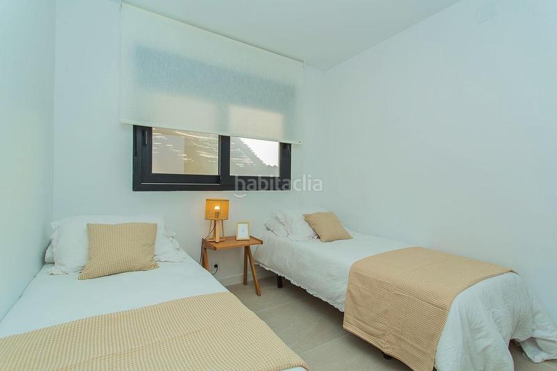 Foto e2458f3a-de3a-461c-9b32-c271fe5b6ad8. Country house in n/a in Zona Carrefour - Urbanizaciones Torrevieja