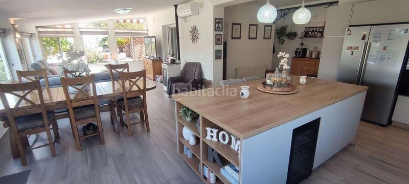 Foto eb7316fc-3e8c-46e6-ac1d-9f3d088e3504. Casa in n/a in Sax