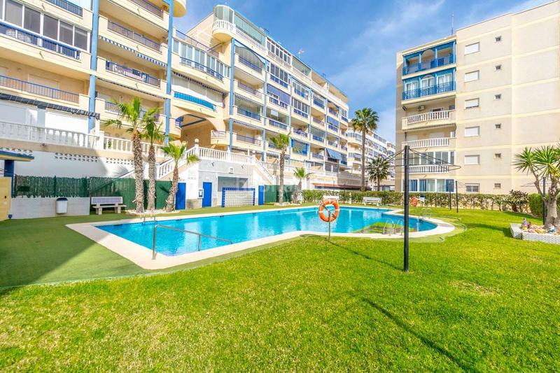 Foto f6ace587-524c-48c8-b0b1-73f7e9f952e7. Apartament a n/a a Los Arenales del Sol Elche / Elx