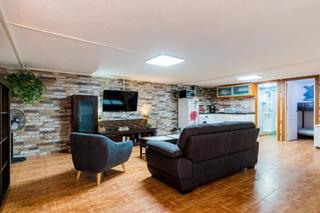 Zweistöckige Wohnung in N/a