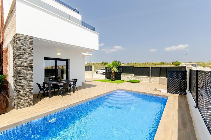 Foto 482d2ad4-3fef-47a2-8d6c-d3728d640012. Casa en n/a en Desamparados - Hurchillo - Torremendo Orihuela