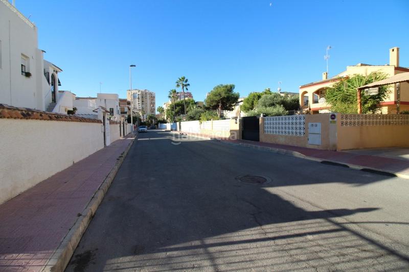Foto c8e707b4-78fb-41bf-91ef-4c68aa6dbf85. Parking coche en n/a en Zona los Frutales Torrevieja