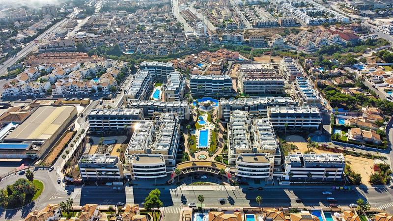 Foto e8b893ca-1bce-4920-a817-14fe69fb73b1. Apartamento en n/a en Playa Flamenca Orihuela