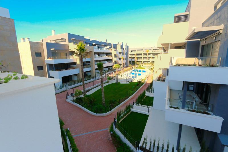 Foto e94eda46-5cee-4510-995e-ed2df9c2a45c. Apartamento en n/a en Playa Flamenca Orihuela