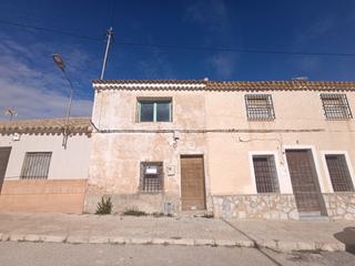 Masía en N/a