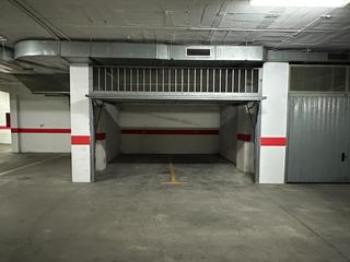 Parking coche en N/a