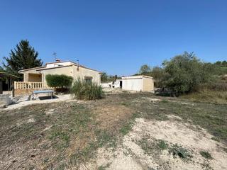 House in N/a