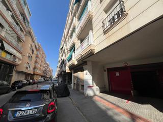 Aparcament cotxe a N/a