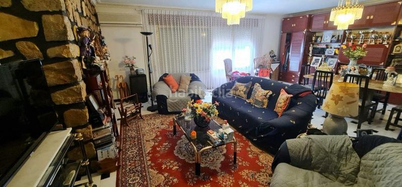 Foto 12252b3a-8cd9-41fd-bde2-ad95e5db728e. Haus in n/a in Urbanizaciones Benidorm