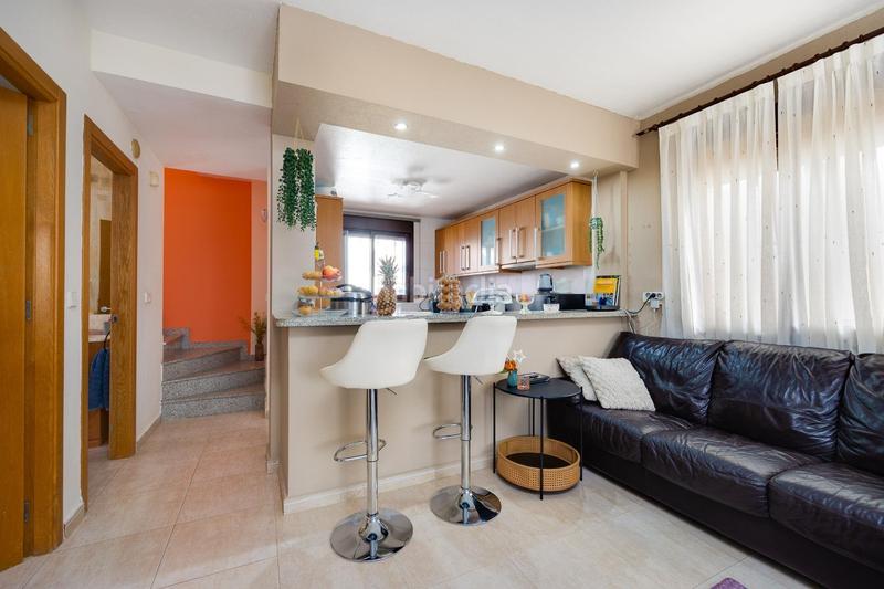 Foto 5e4b4838-b1f6-4784-94ce-b9d46386fef2. House in n/a in Los Almendros Orihuela