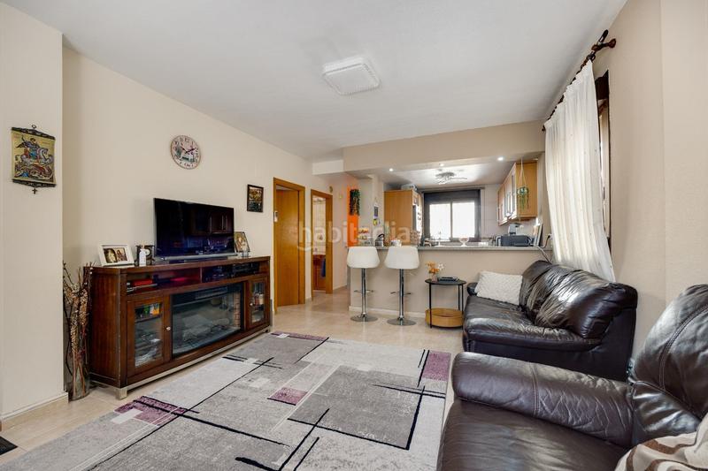 Foto dc34630a-6b23-4c84-88b3-7bad02a63f7c. House in n/a in Los Almendros Orihuela