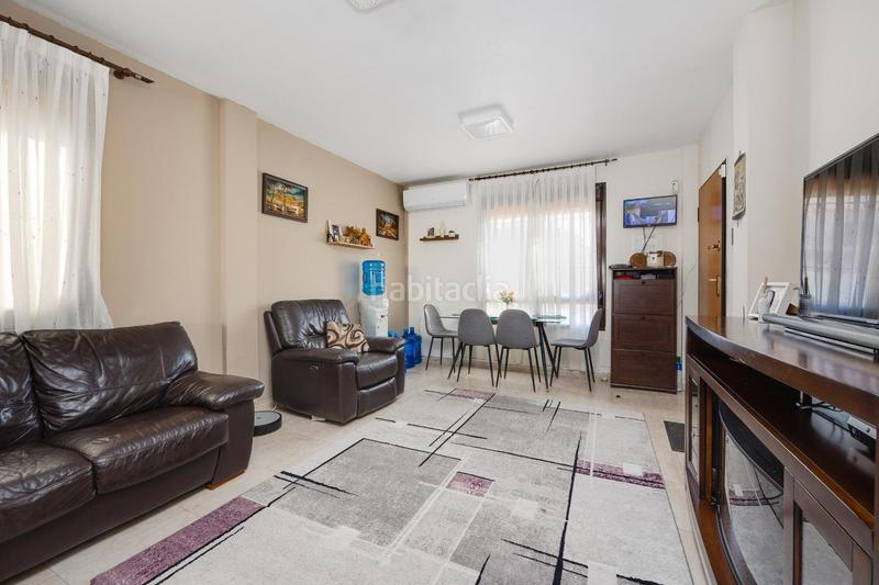 Foto f3a7d98d-2898-475b-bef2-0ab45f53bf97. House in n/a in Los Almendros Orihuela