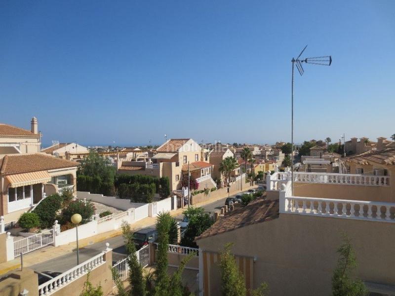 Foto c44b3339-5b76-4a76-8aa8-884b7c2d3e25. Casa en calle cadiz 9 en San Miguel de Salinas