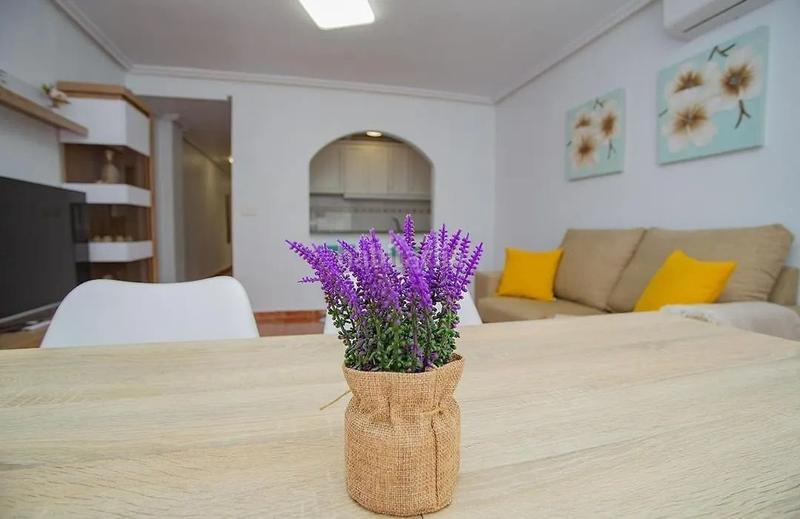 Foto b2f9d0ee-c916-484e-9b73-48f8e98c4733. Alquiler apartamento en calle bergantin 37 en Avenida Habaneras - Curva de Palangre Torrevieja