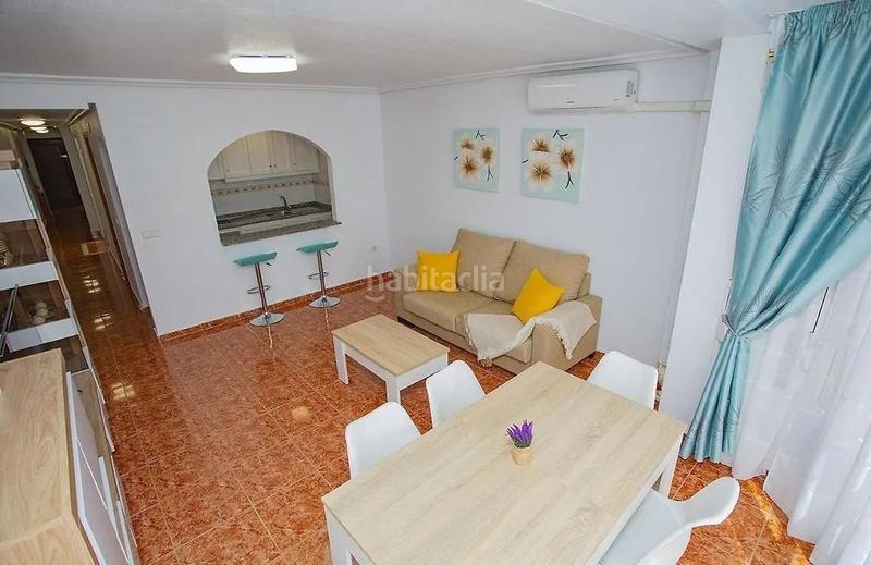 Foto 357b249e-a241-4711-90de-f5a9761c30b7. Miete appartement in calle bergantin 37 in Avenida Habaneras - Curva de Palangre Torrevieja