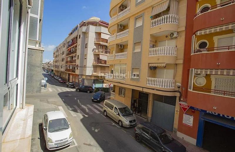 Foto a91dac12-62cb-411e-9c2f-0ea206cefbcf. Miete appartement in calle bergantin 37 in Avenida Habaneras - Curva de Palangre Torrevieja