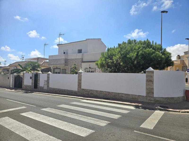 Foto d24b0960-950d-4368-aace-3246c03355e5. Casa en n/a en Parque de las Naciones Torrevieja