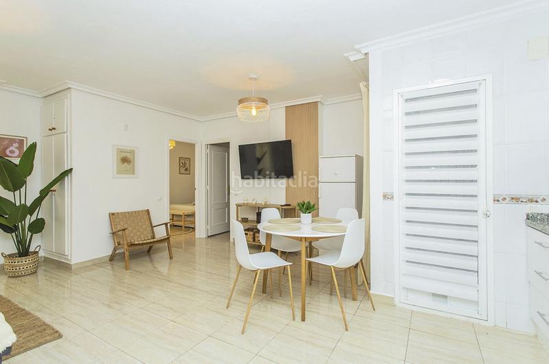 Foto cf0e8ee5-1223-4eff-b394-71be0e20d6b7. Location rez-de-chaussée dans calle san emigdio 8 dans Torrevieja