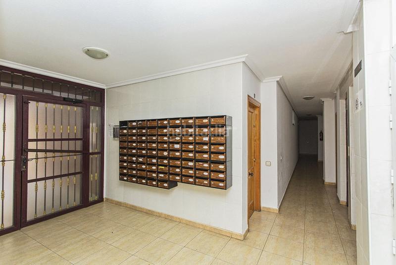 Foto e0918c98-7d7e-40f9-b454-f302df358963. Location rez-de-chaussée dans calle san emigdio 8 dans Torrevieja